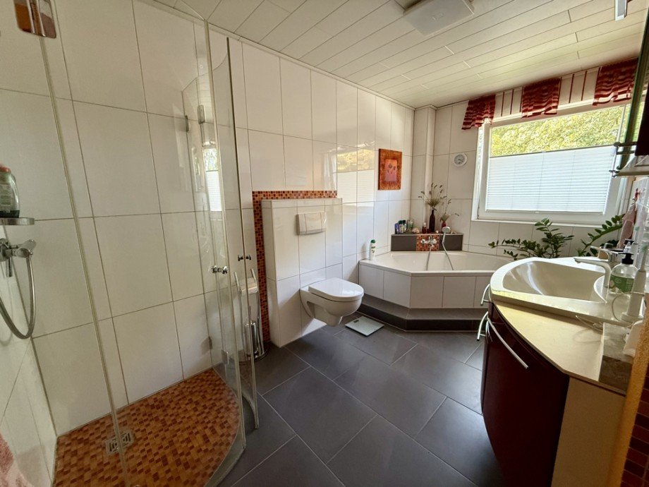 modernes Badezimmer Reihenendhaus Coesfeld