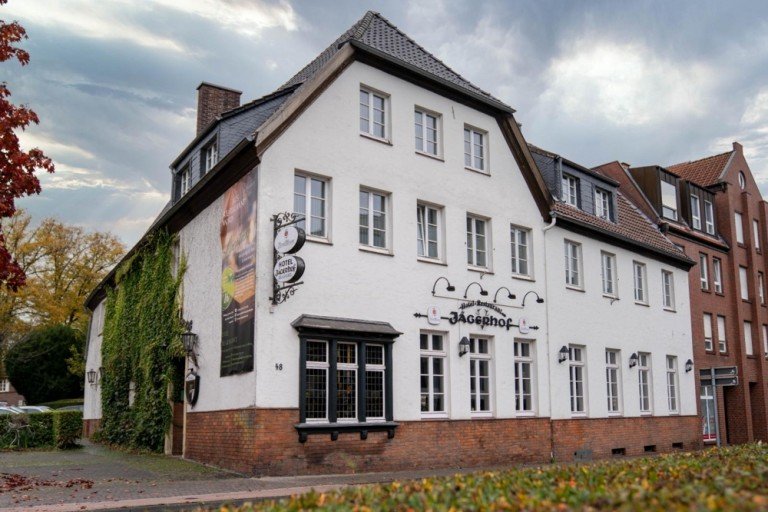 IMG-20251015-WA0008 Coesfeld Gastronomie und Wohnung Traditionsreicher J�gerhof in der Coesfelder Innenstadt zu verkaufen!