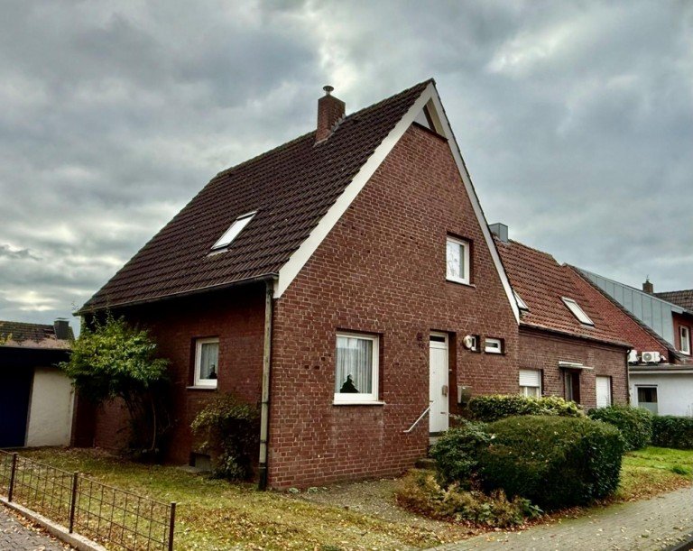 Hausansicht D�lmen Doppelhaush�lfte F�r die kleine Familie:Doppelhaush�lfte in ruhiger Lage von D�lmen