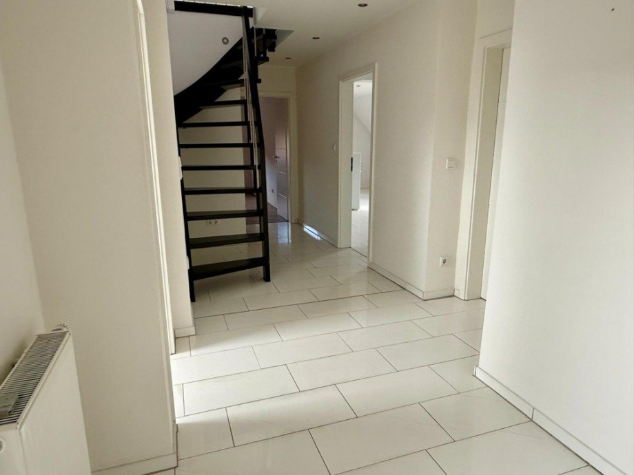 heller Eingangsflur Maisonettewohnung Coesfeld